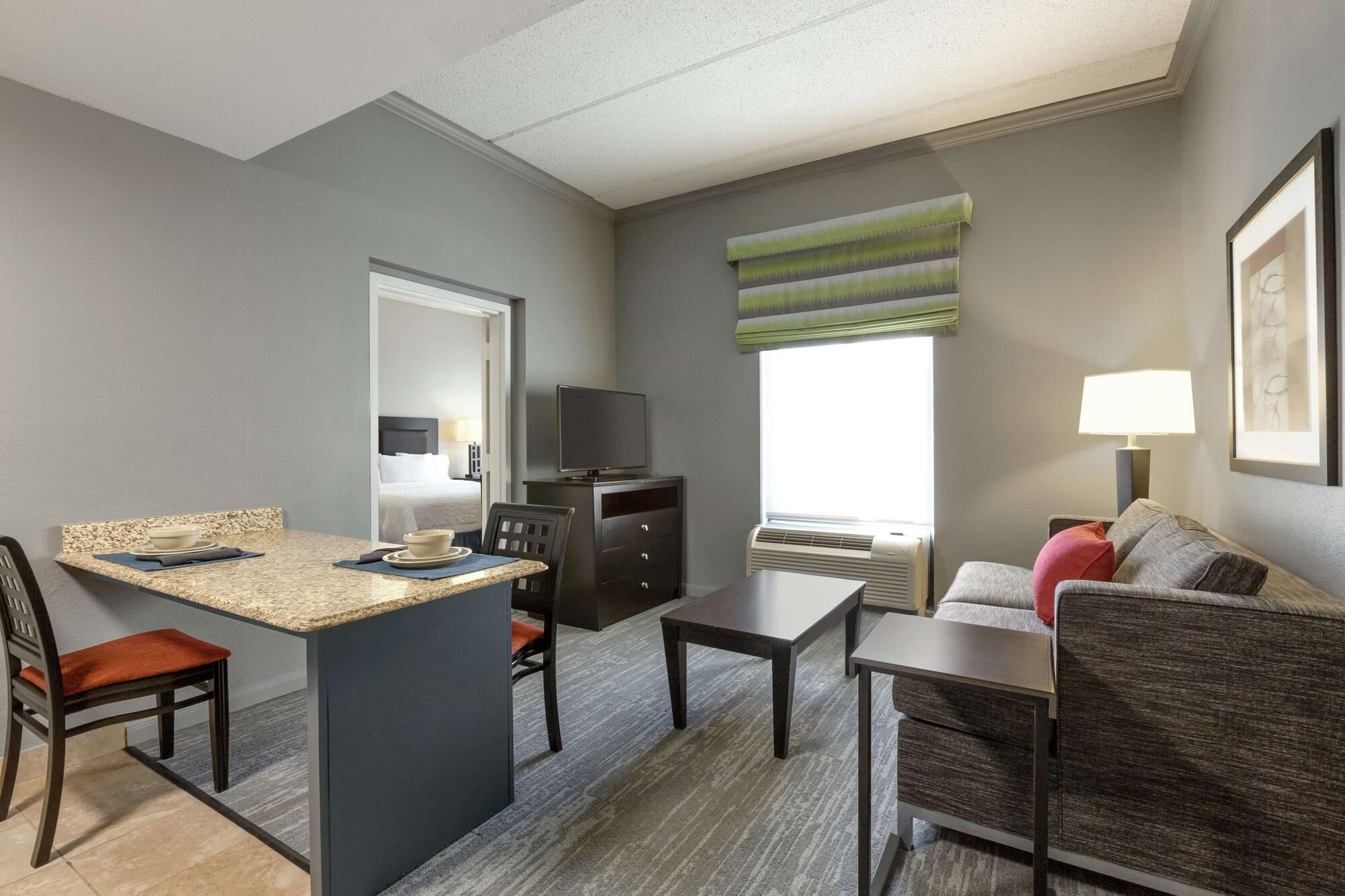 Hampton Inn And Suites Houston Clear Lake Nasa Webster Exterior foto